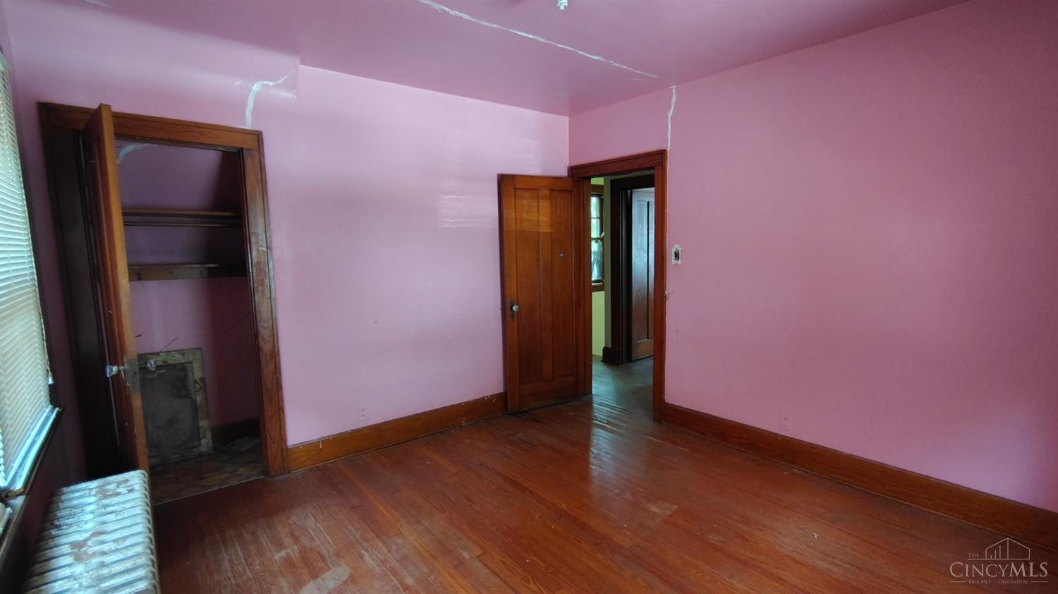 1851 Denham Street Property Photo 8