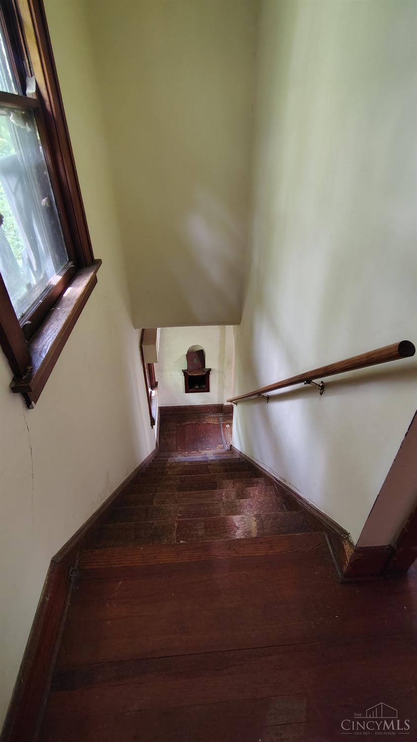 1851 Denham Street Property Photo 12
