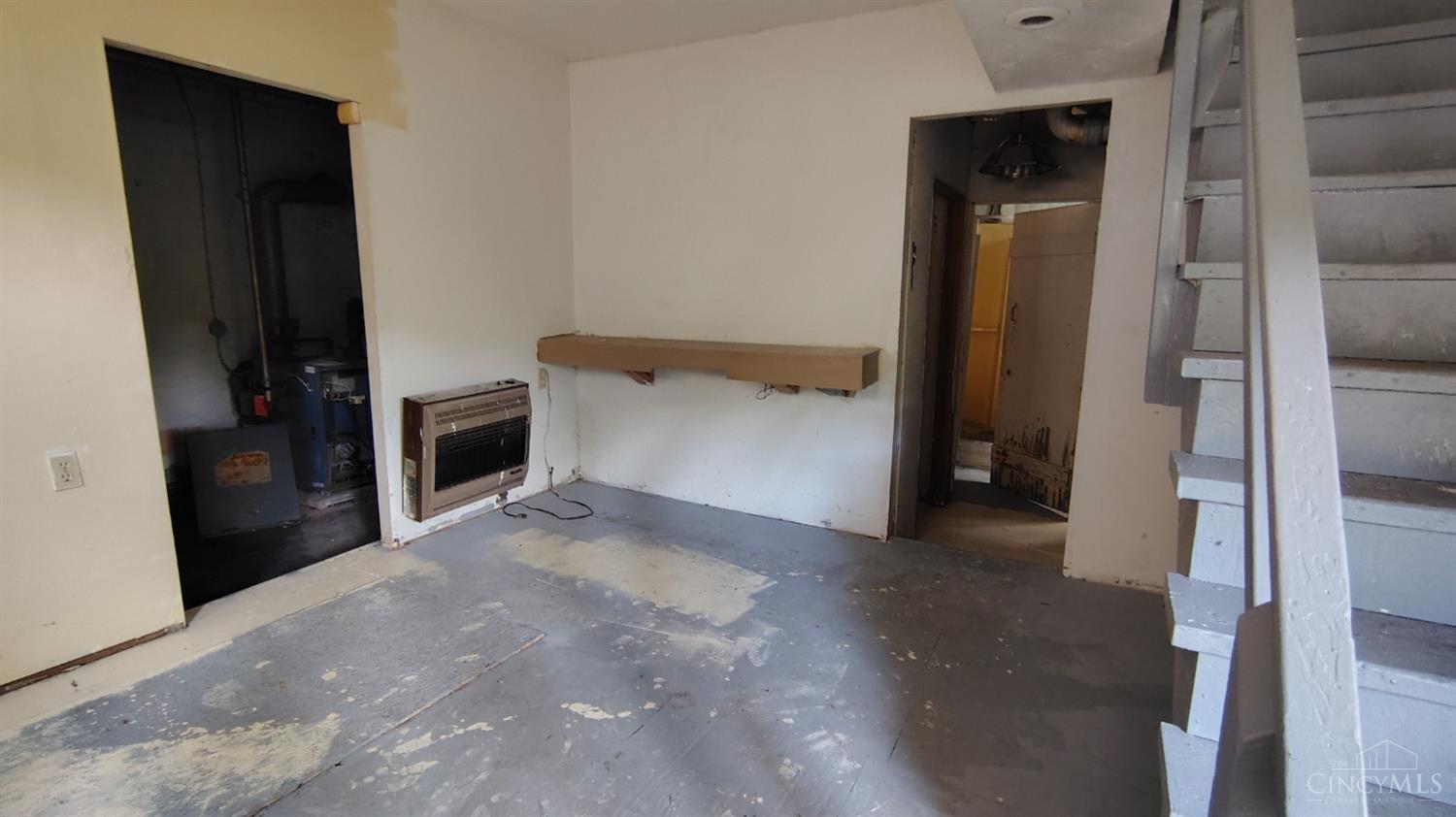 1851 Denham Street Property Photo 13