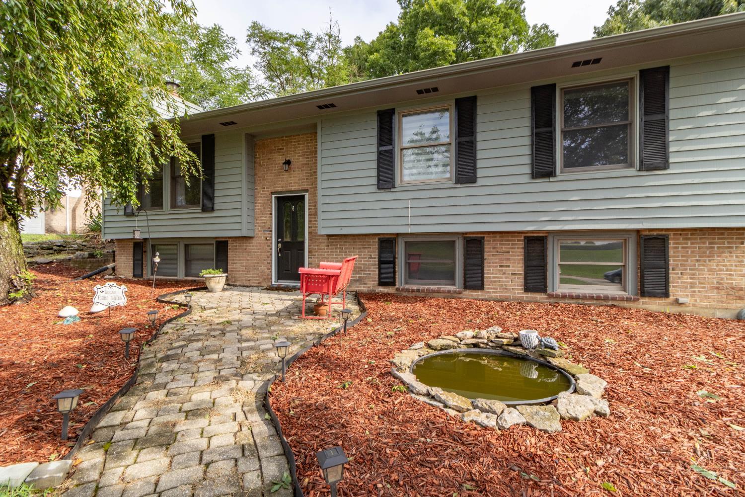 2196 Resor Road Property Photo 3