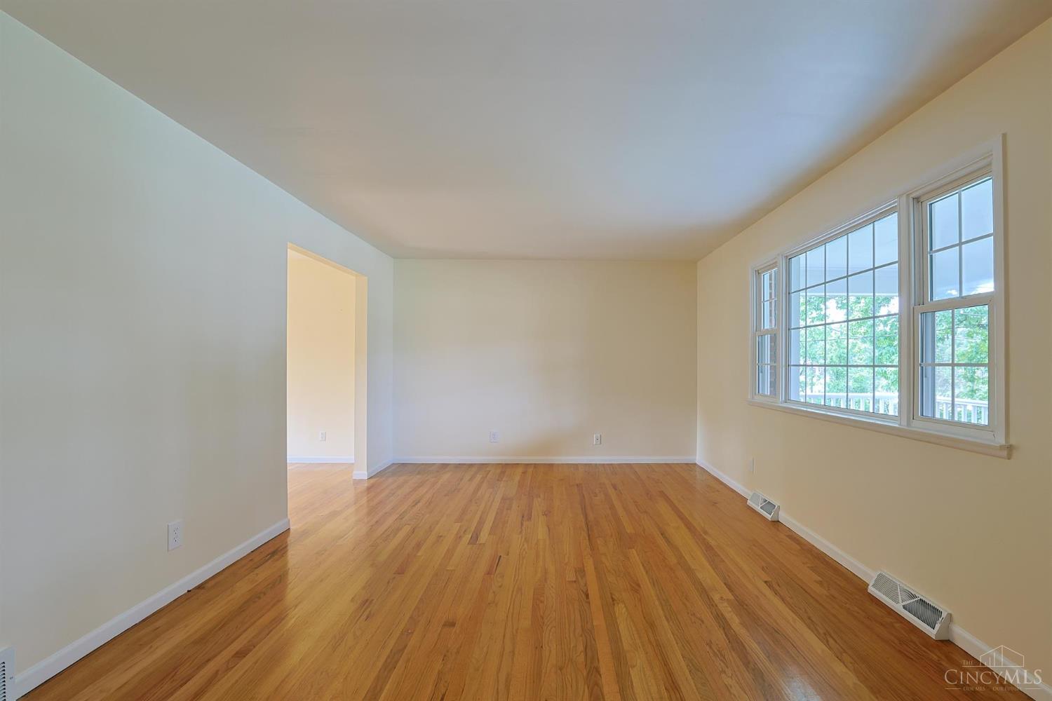 E 6993 Galbraith Road Property Photo 4