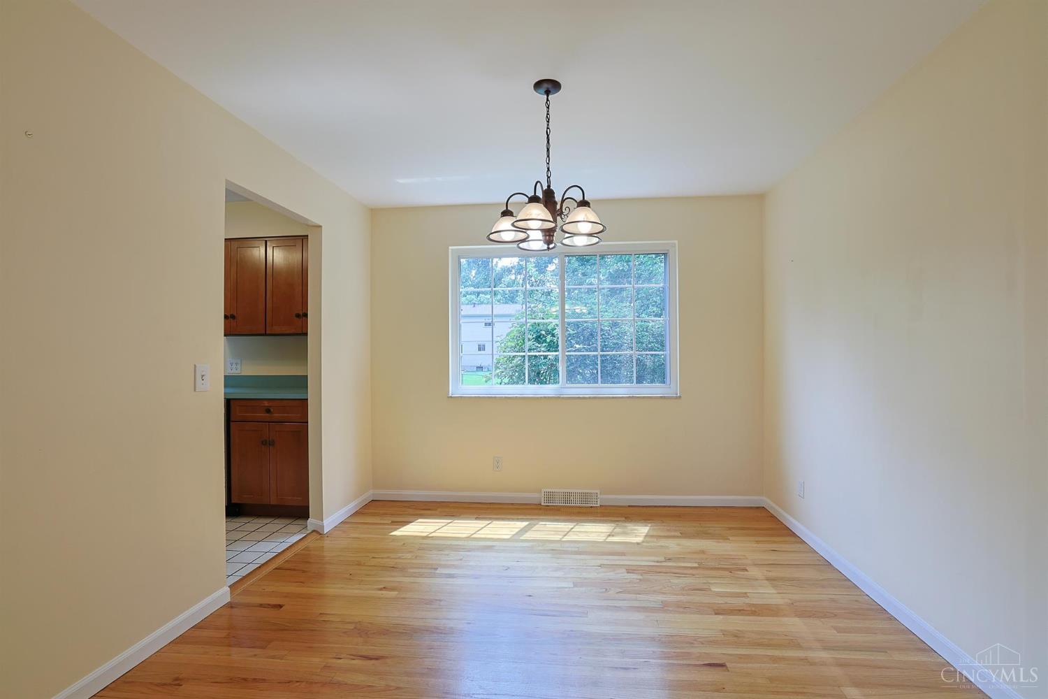 E 6993 Galbraith Road Property Photo 11