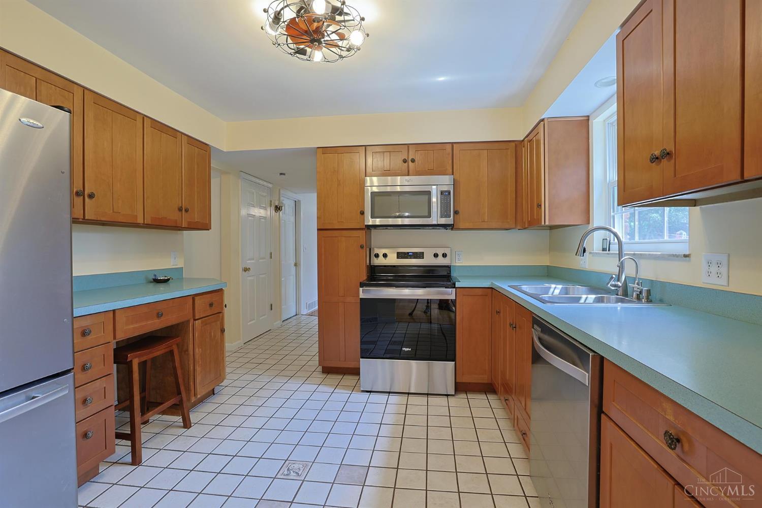 E 6993 Galbraith Road Property Photo 16