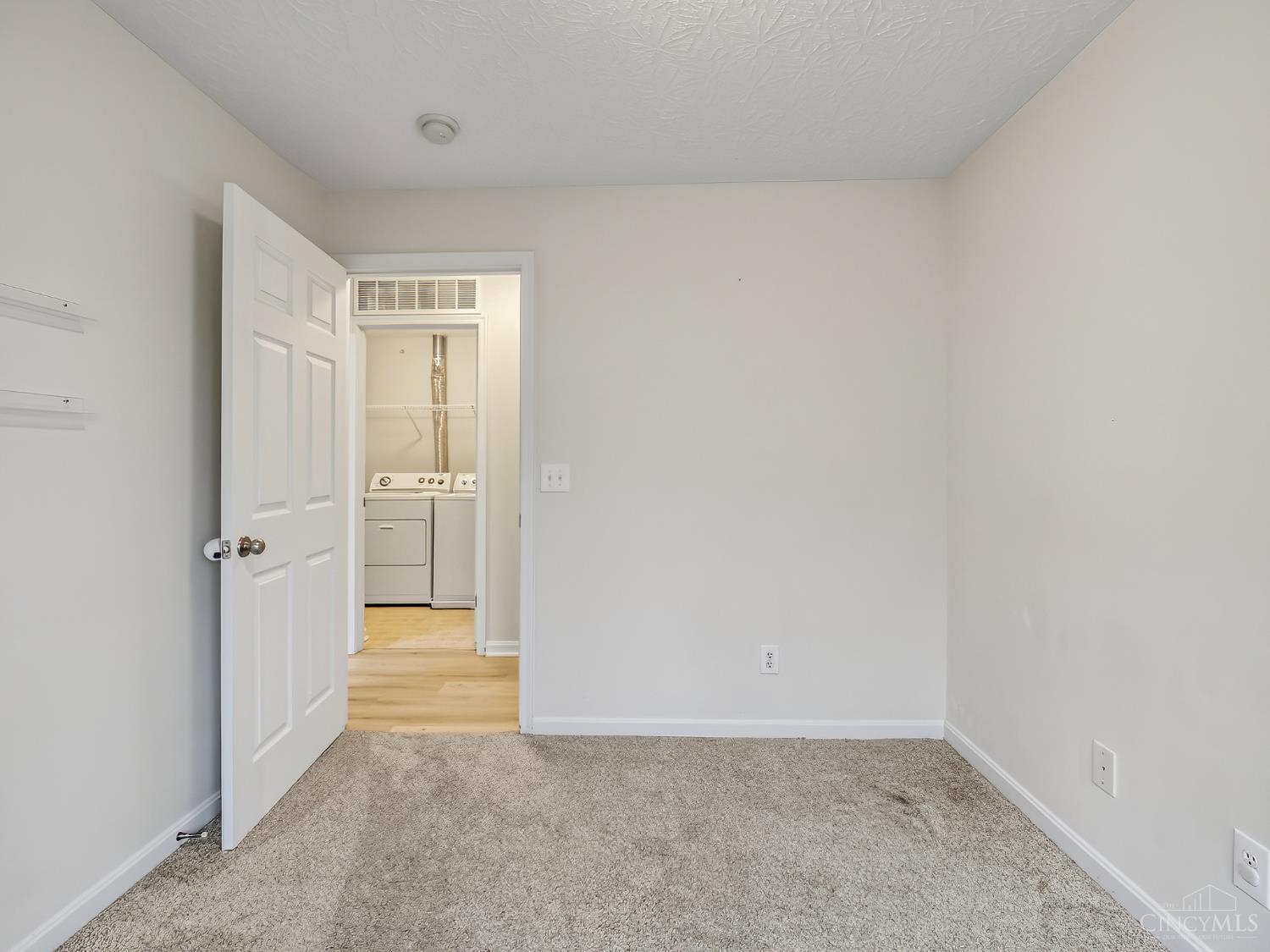 954 Crossing Pointe Property Photo 30