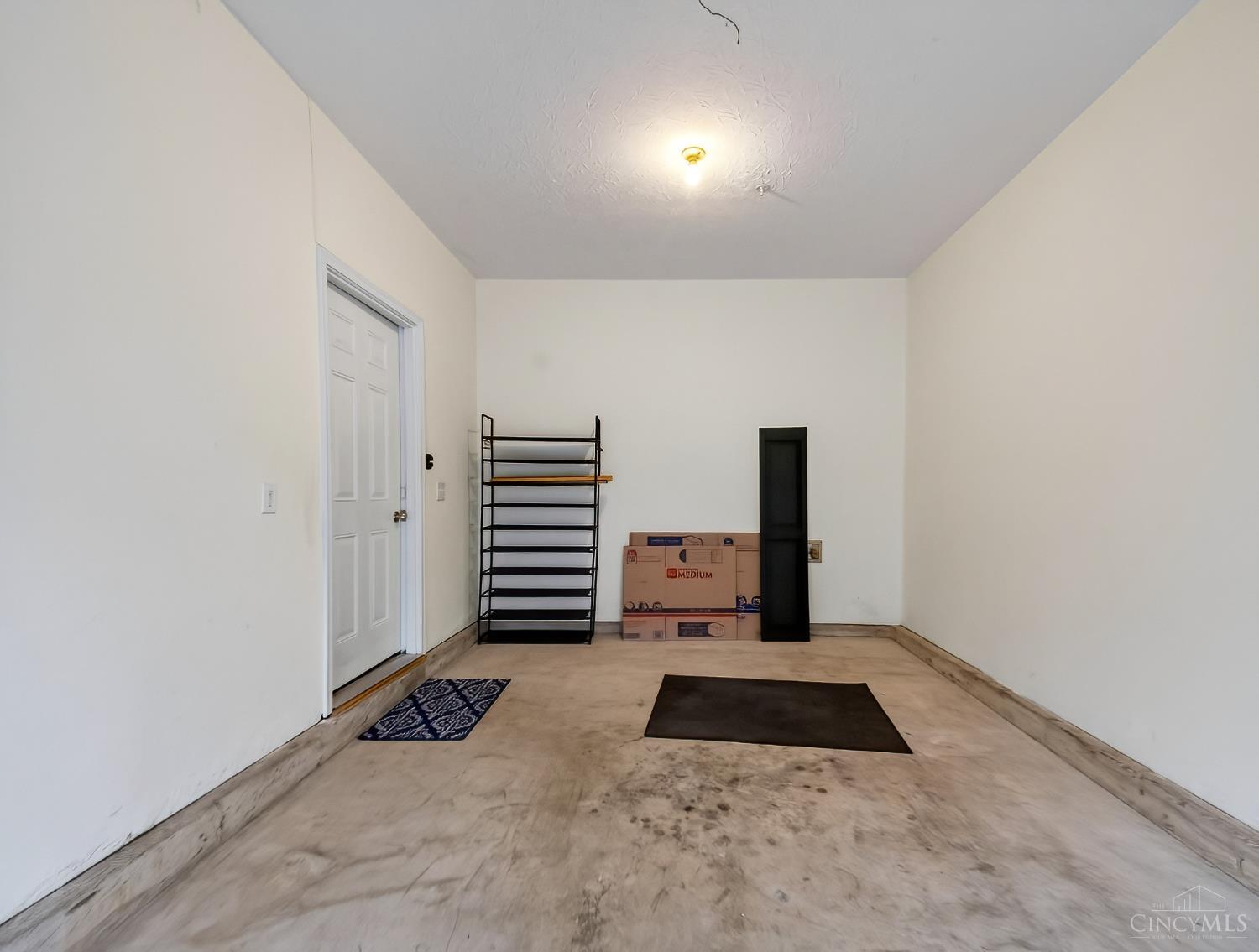 954 Crossing Pointe Property Photo 33