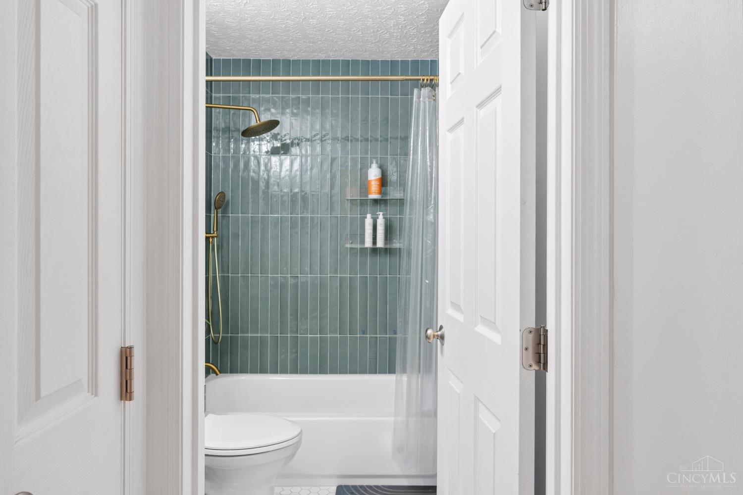 728 Oak Forest Drive Property Photo 37