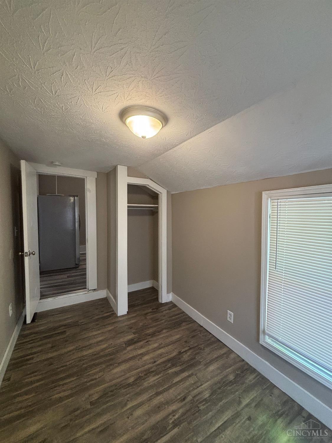 2015 Howard Avenue Property Photo 11