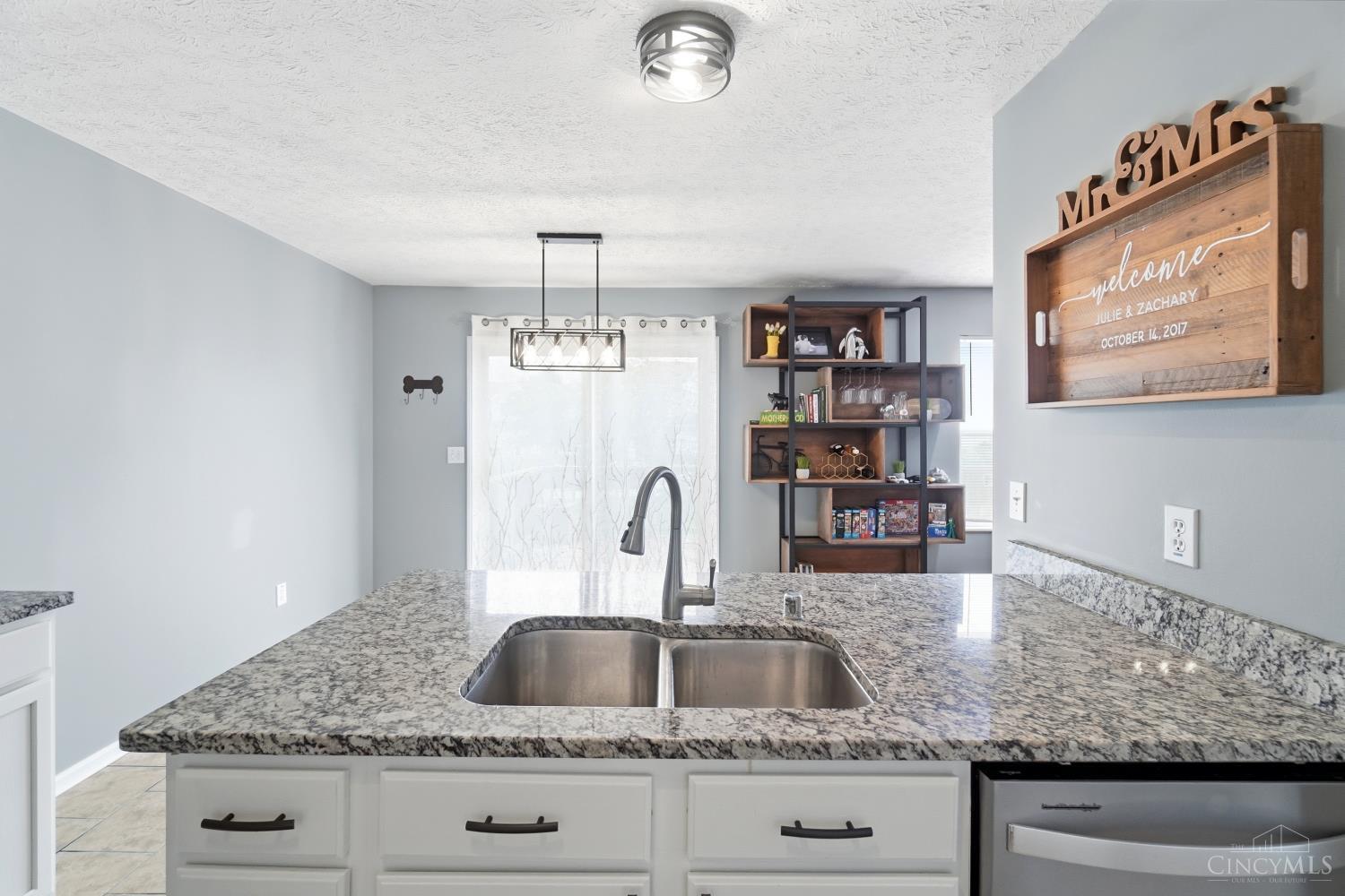 6340 Inverness Way Property Photo 12