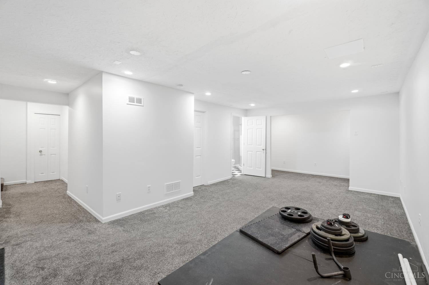 6340 Inverness Way Property Photo 32