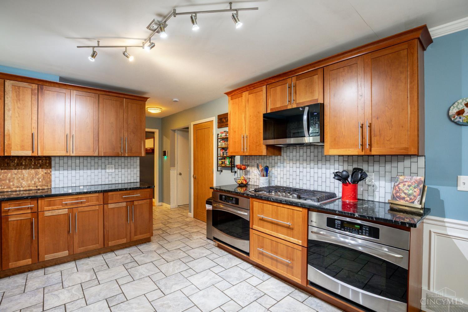 6320 Stirrup Road Property Photo 12