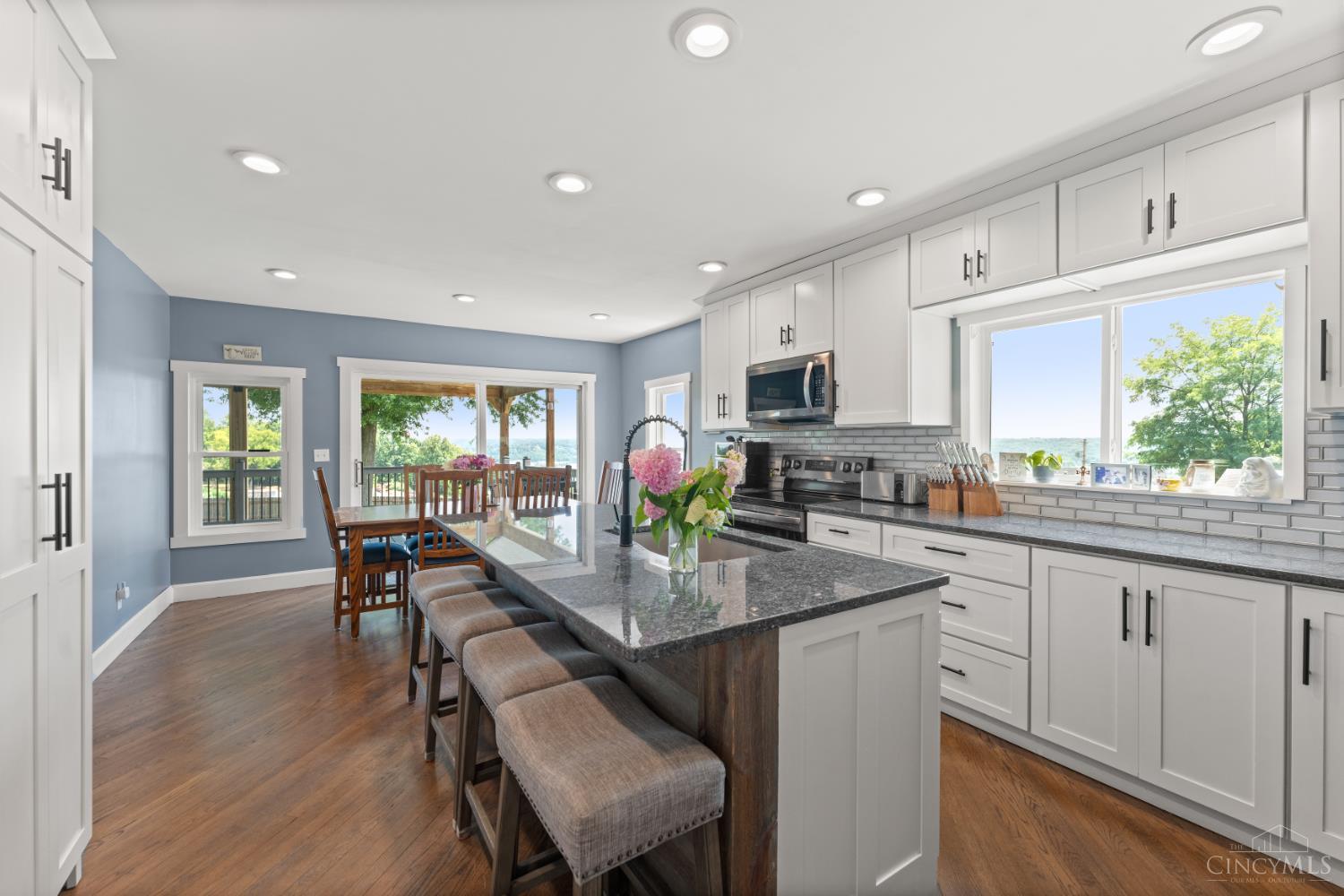 2548 Rittenhouse Road Property Photo 10