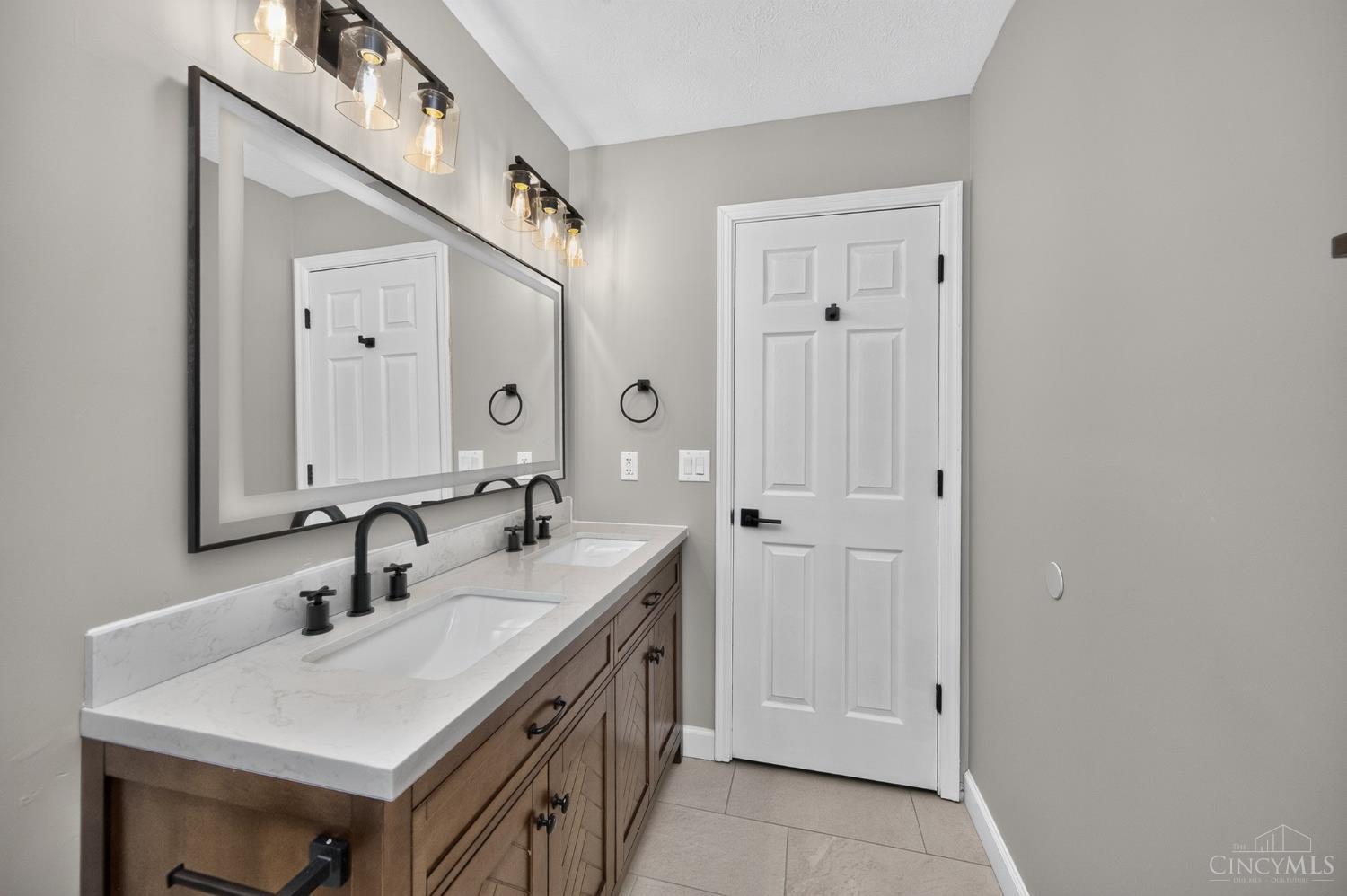 5801 Patrick Henry Drive Property Photo 24