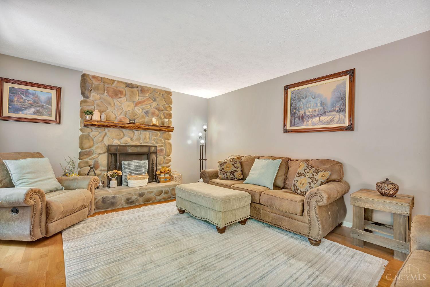 2352 Neeb Road Property Photo 16