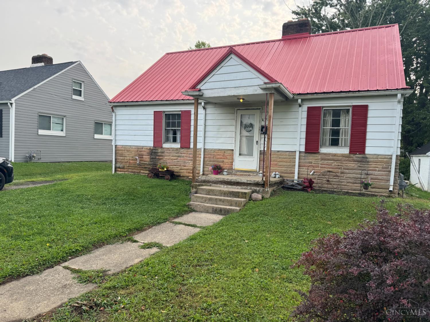 231 Edgewood Avenue Property Photo 1