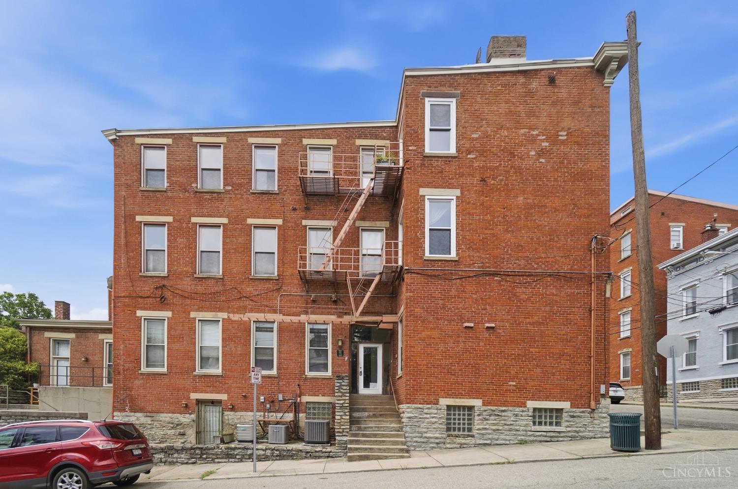 561 Milton Street Property Photo 1
