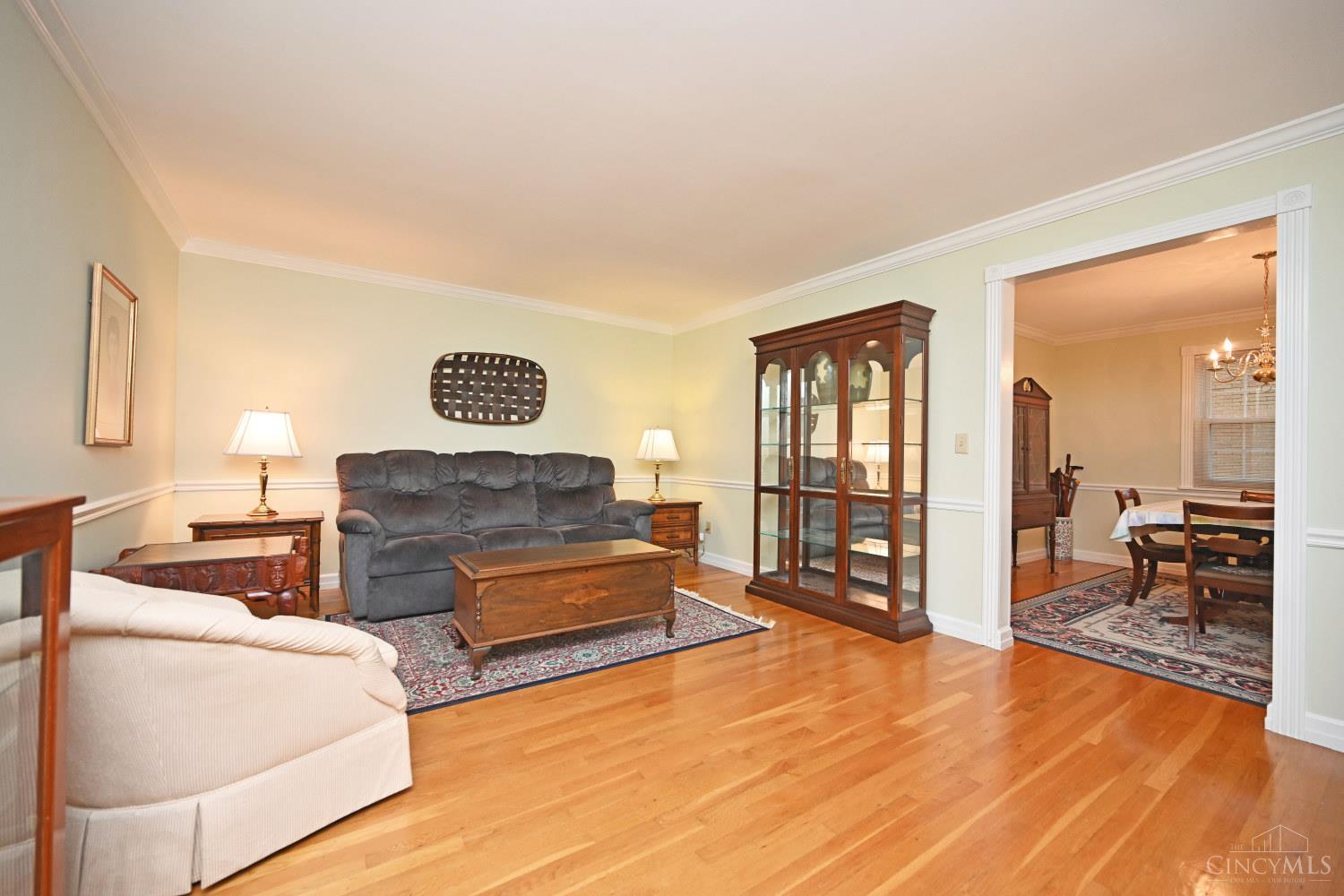 1925 Fullerton Drive Property Photo 6