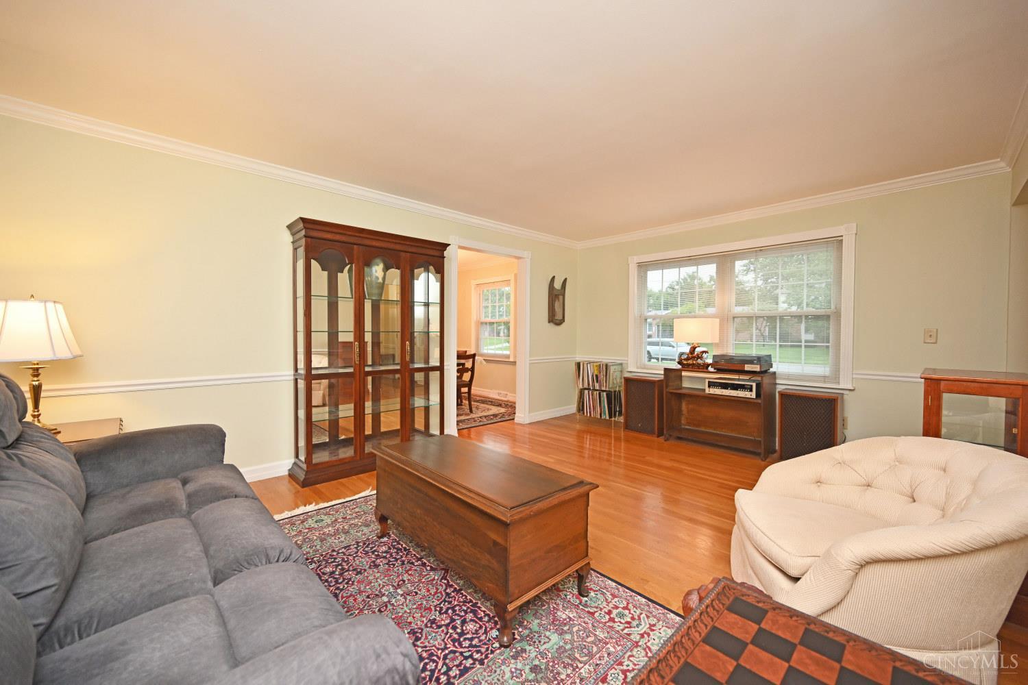 1925 Fullerton Drive Property Photo 8