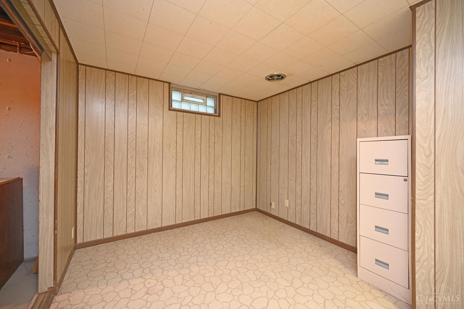 1925 Fullerton Drive Property Photo 43