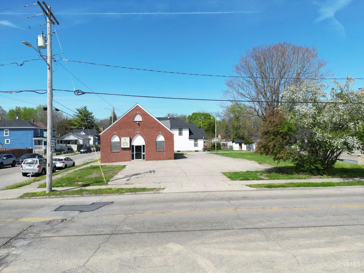 16 Gordan Avenue Property Photo 3