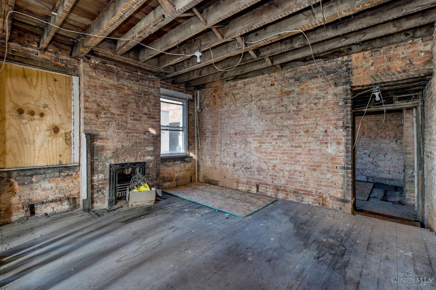 414 Central Avenue Property Photo 12