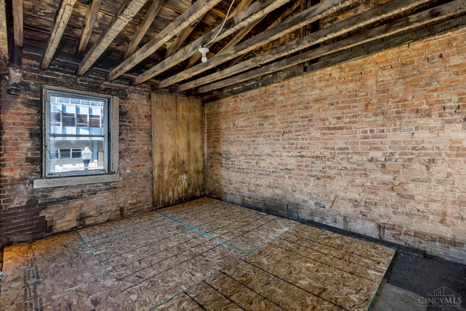 414 Central Avenue Property Photo 14