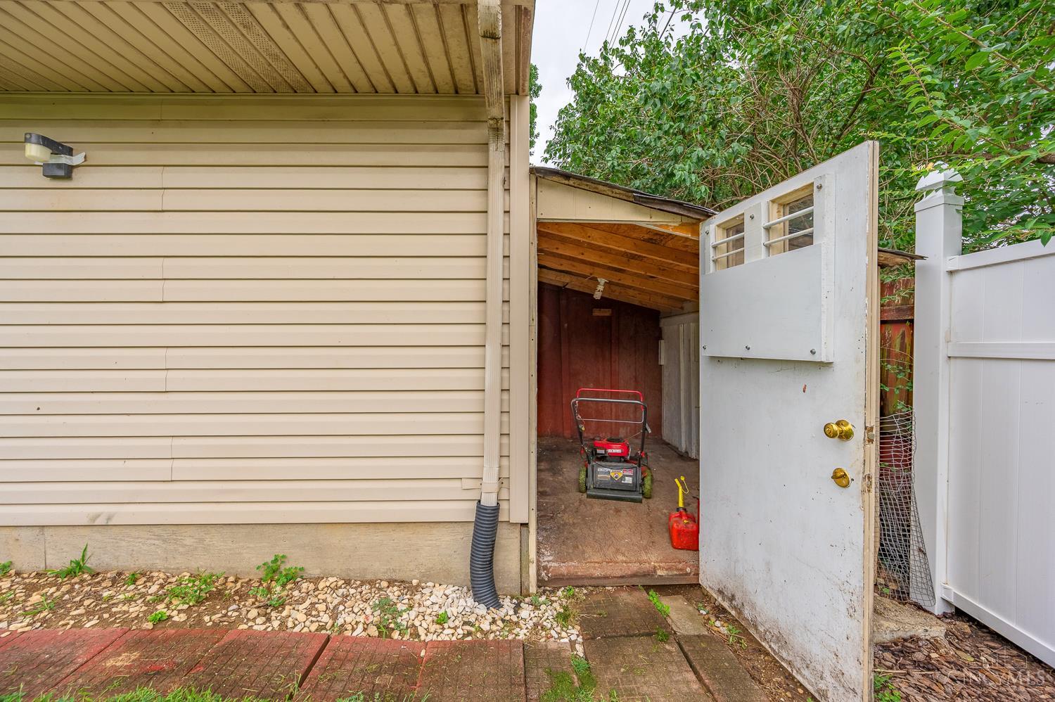 98 Moore Drive Property Photo 19