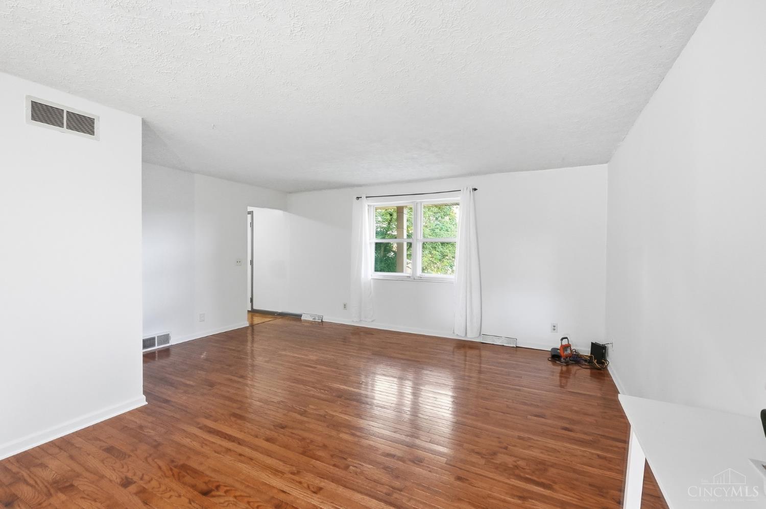 4357 Hubble Road Property Photo 7