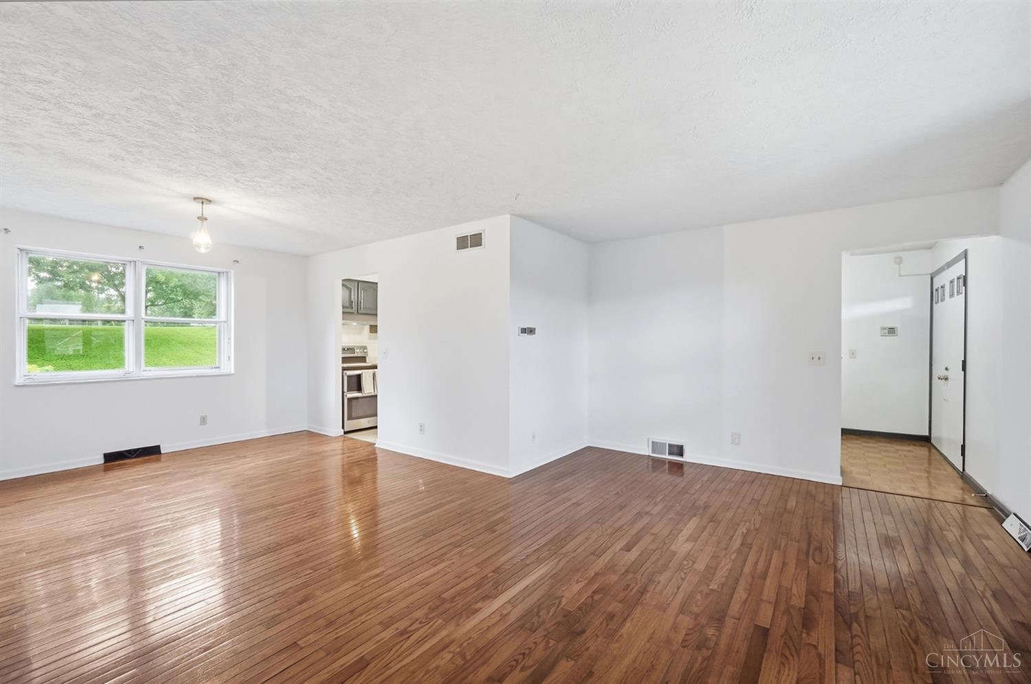 4357 Hubble Road Property Photo 8