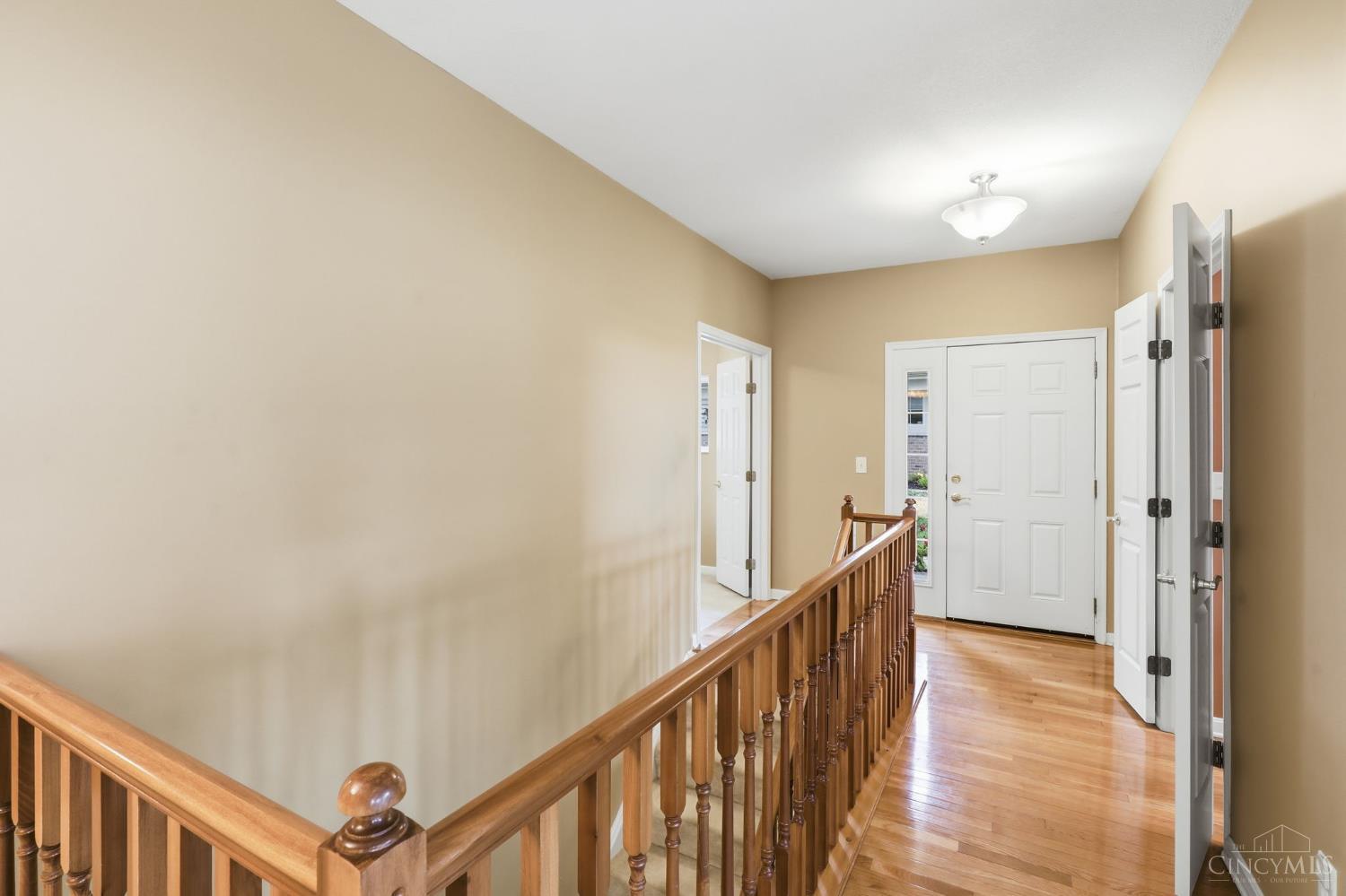 7886 Bridge Point Drive Property Photo 3