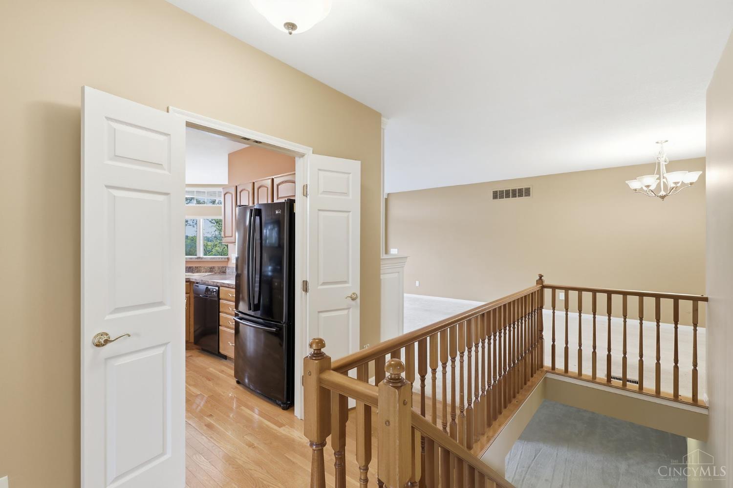 7886 Bridge Point Drive Property Photo 13