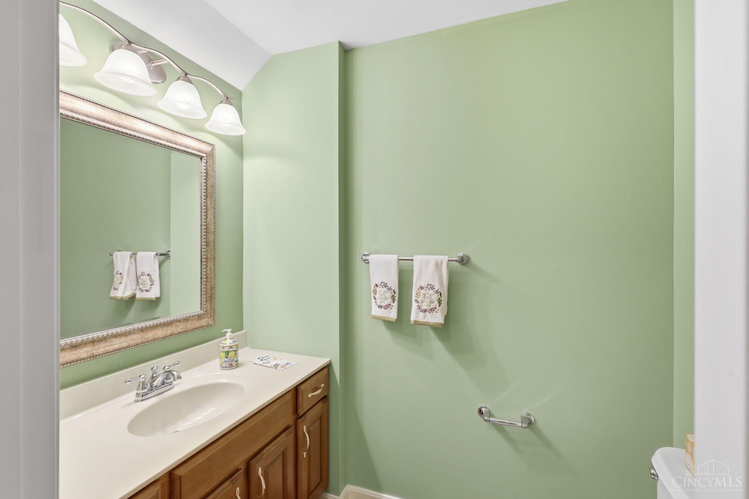 7886 Bridge Point Drive Property Photo 14
