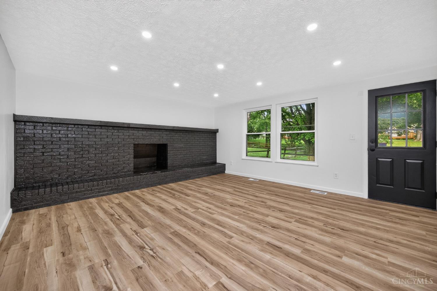 12022 Kenn Road Property Photo 18