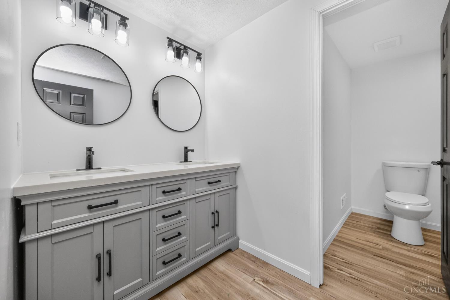 12022 Kenn Road Property Photo 44