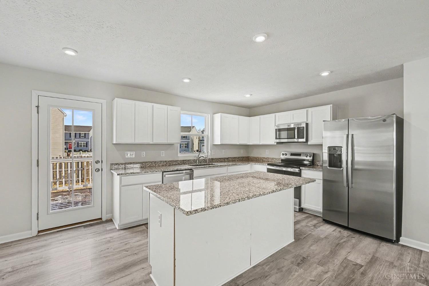 224 Roebling Street Property Photo 11