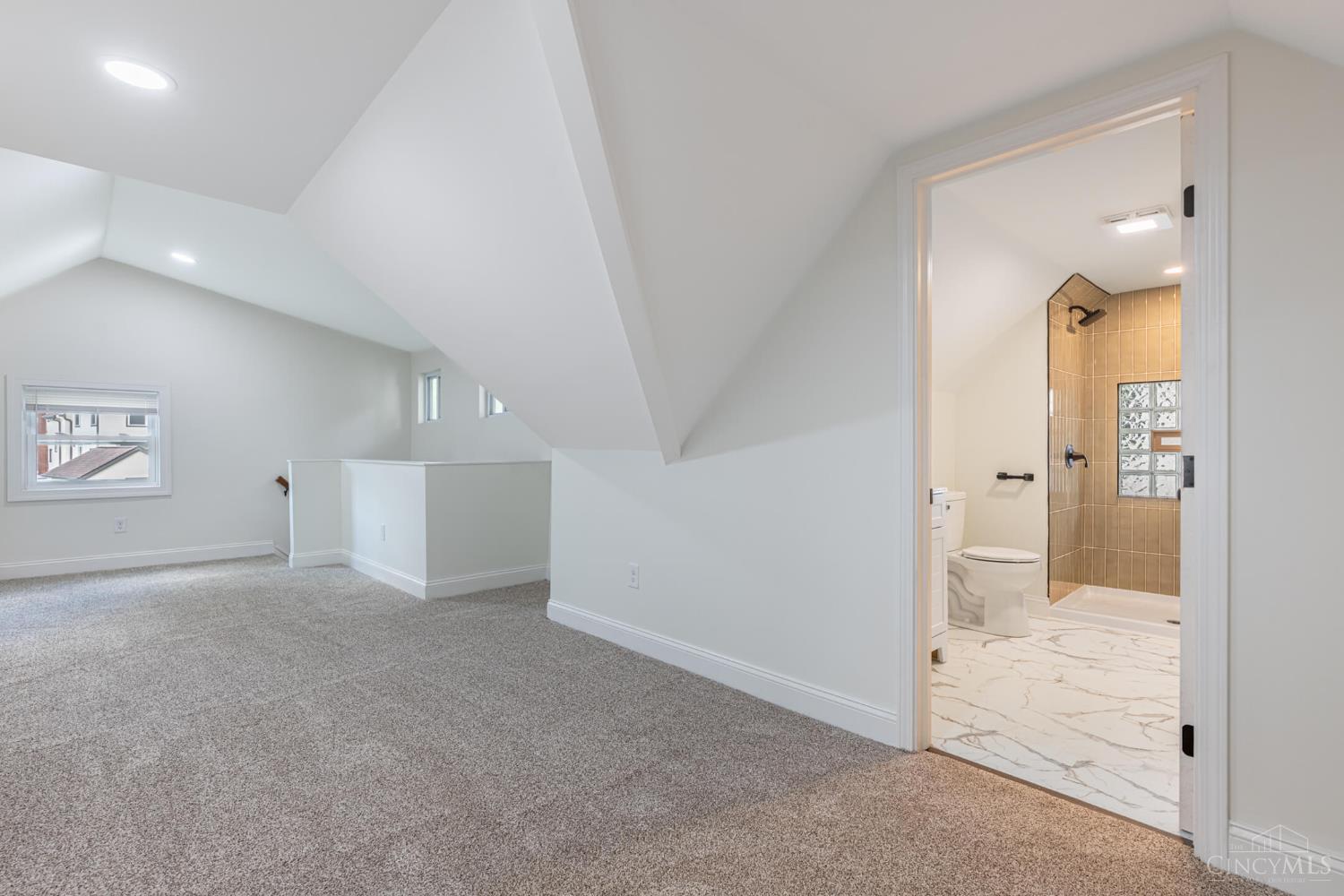 2728 Silverleaf Avenue Property Photo 22