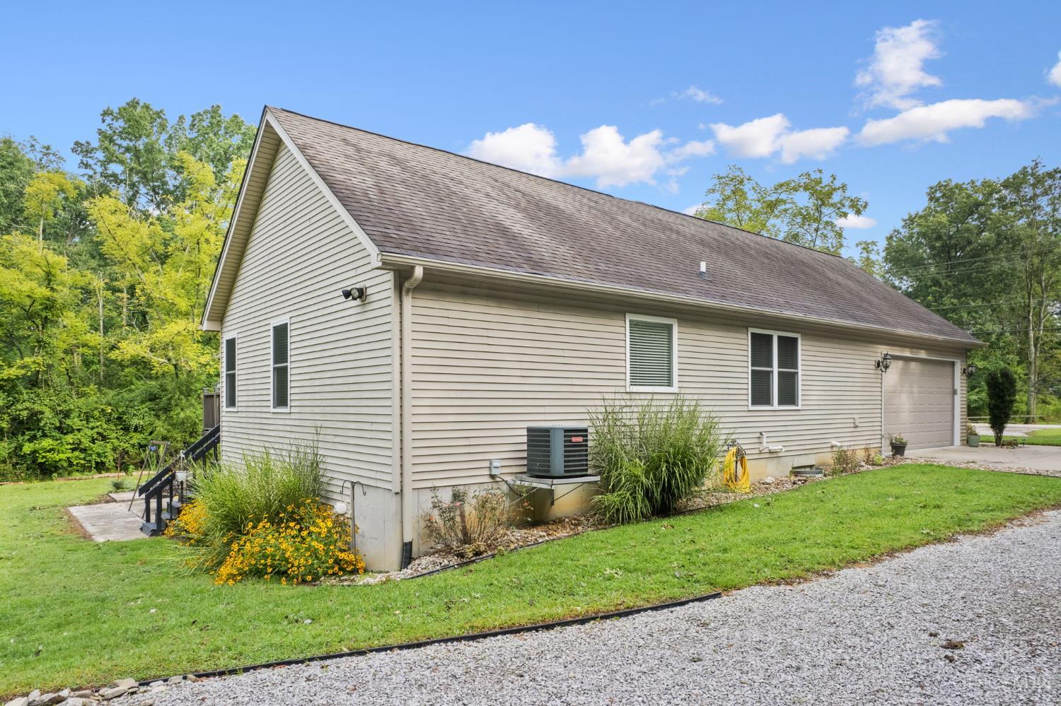 2729 Old State Route 32 Property Photo 6