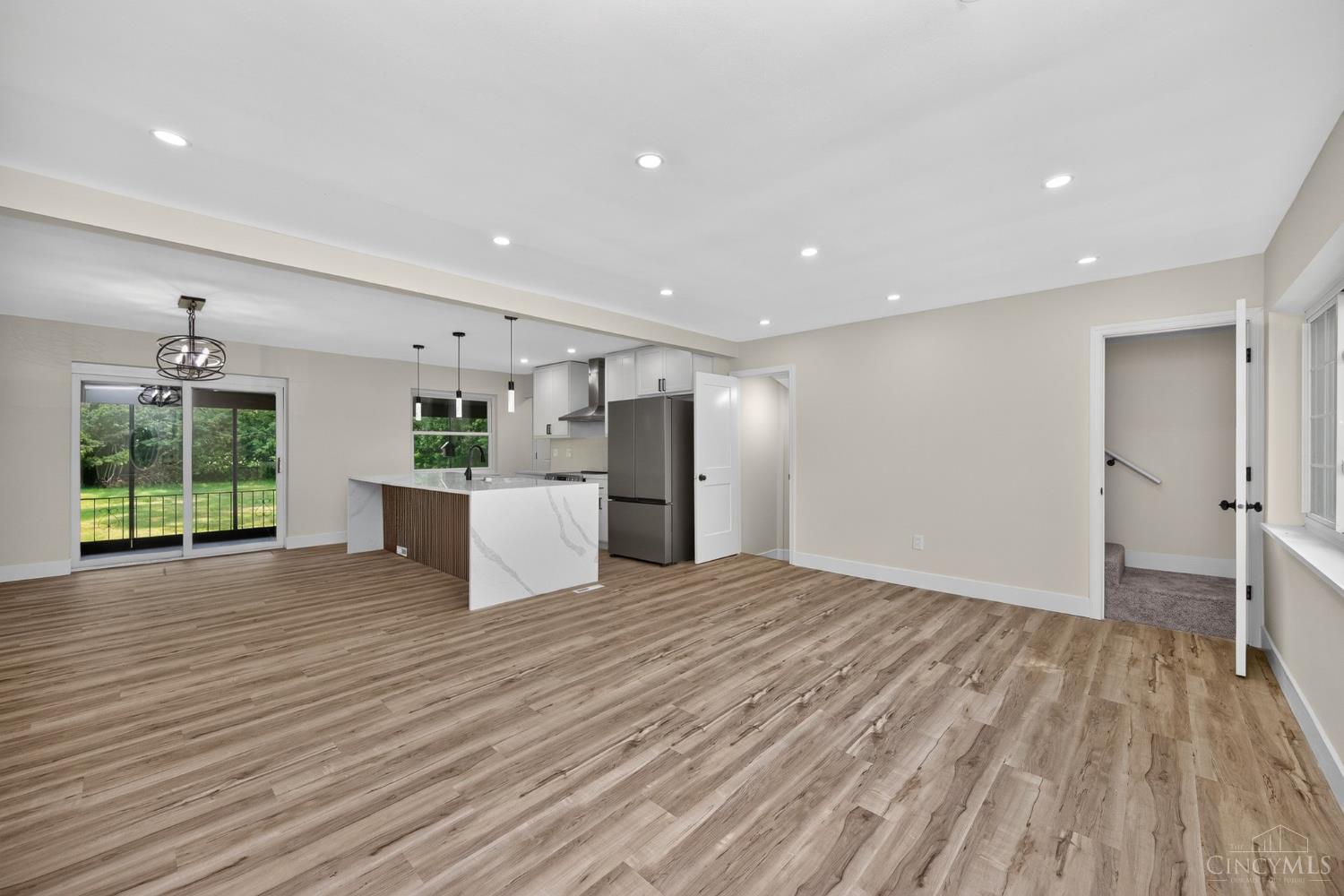 5974 Winnetka Drive Property Photo 4