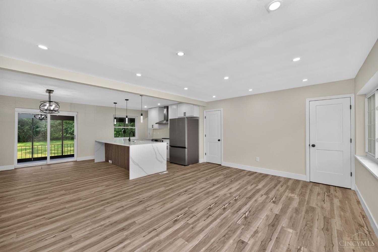 5974 Winnetka Drive Property Photo 5