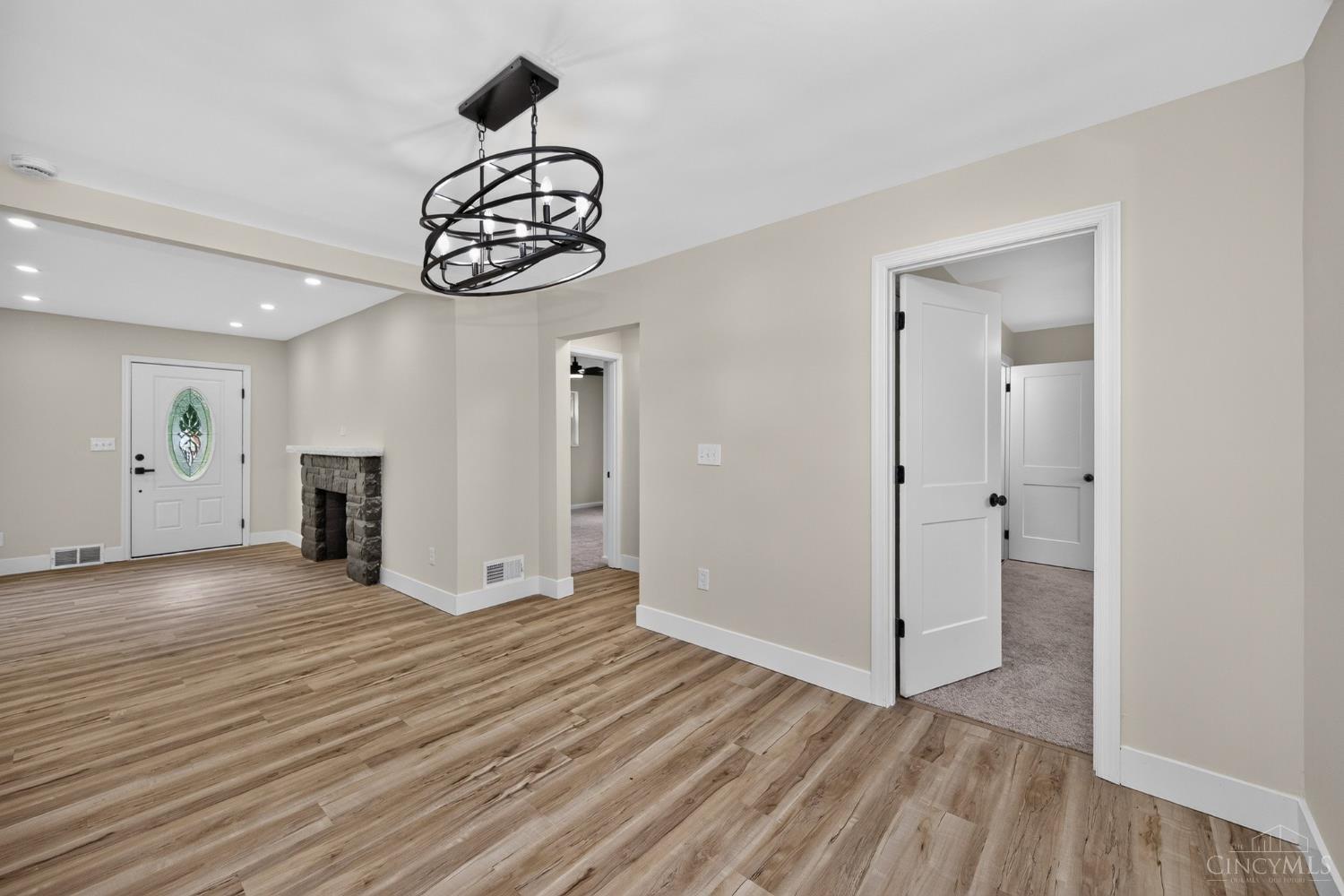 5974 Winnetka Drive Property Photo 12