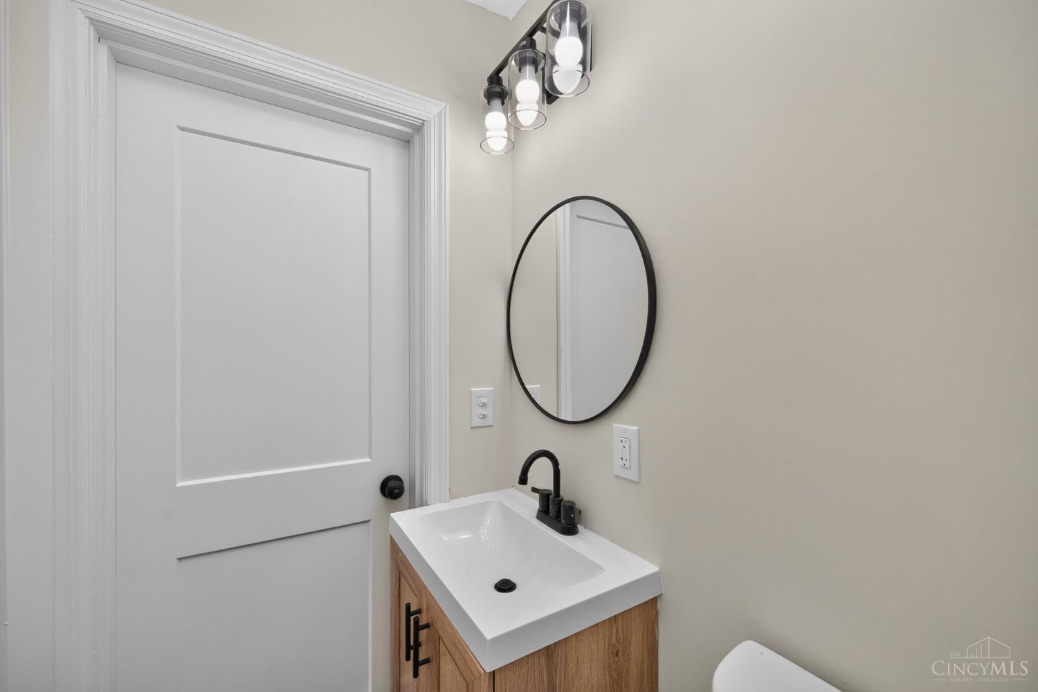 5974 Winnetka Drive Property Photo 19