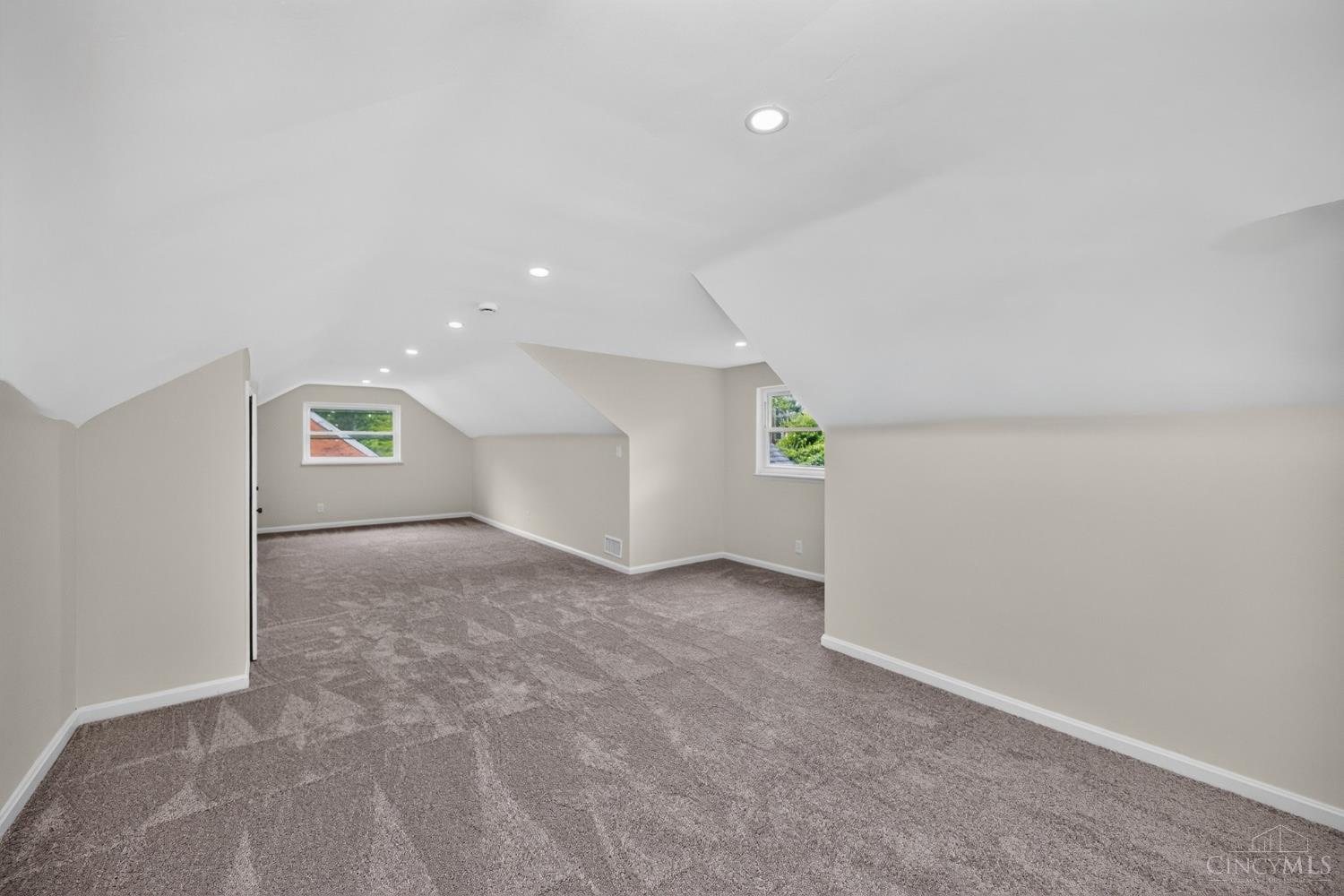 5974 Winnetka Drive Property Photo 28