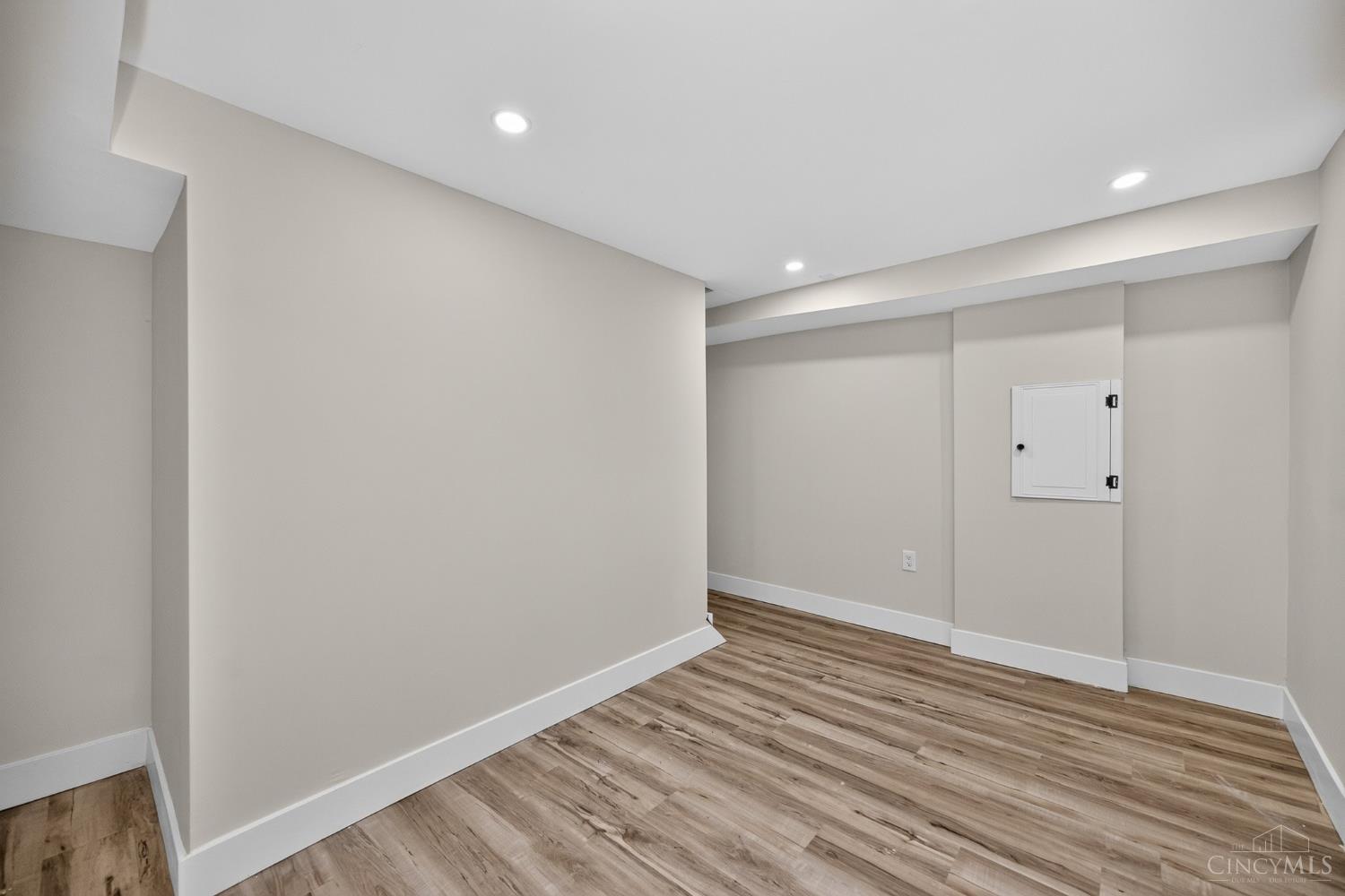 5974 Winnetka Drive Property Photo 33