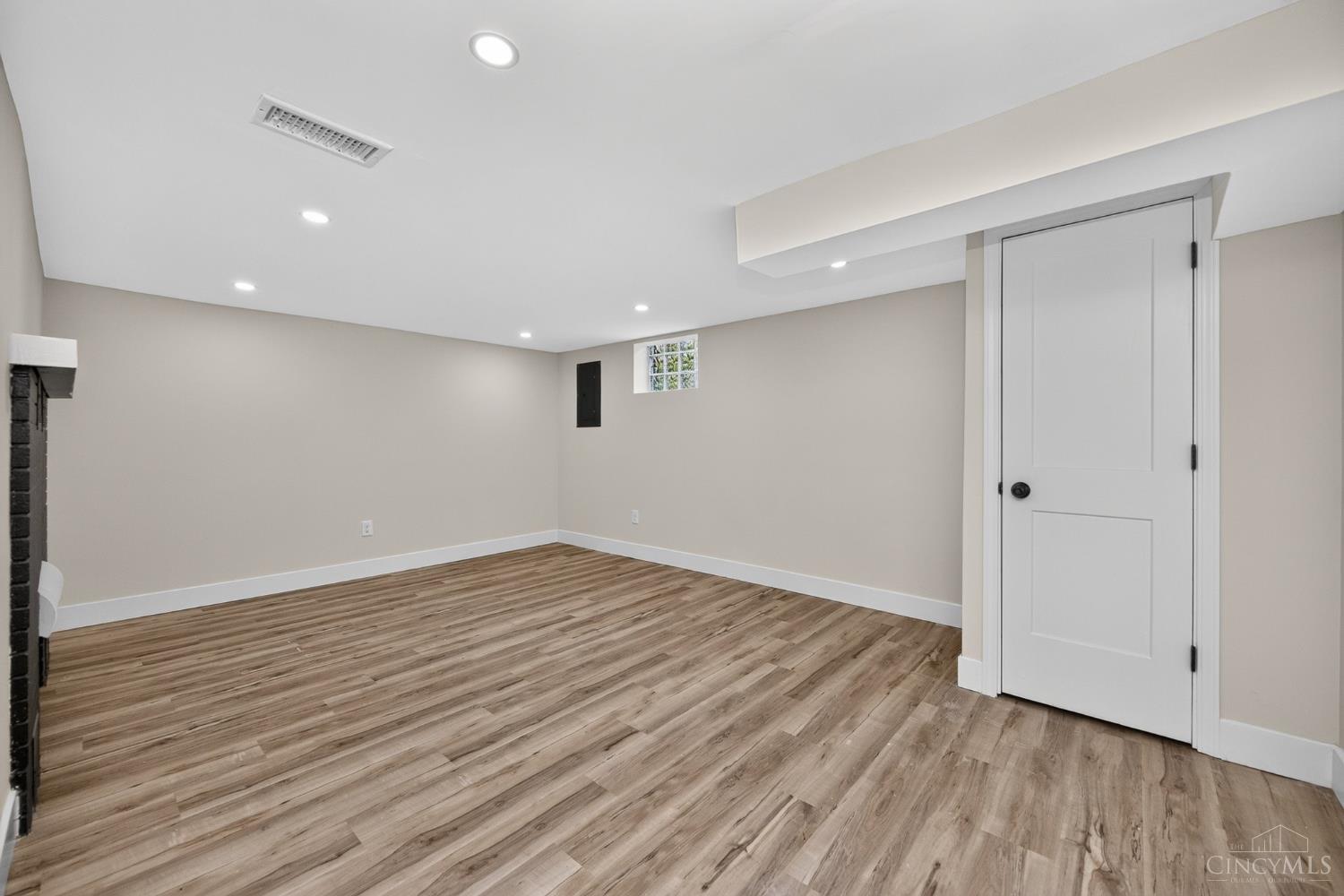 5974 Winnetka Drive Property Photo 39