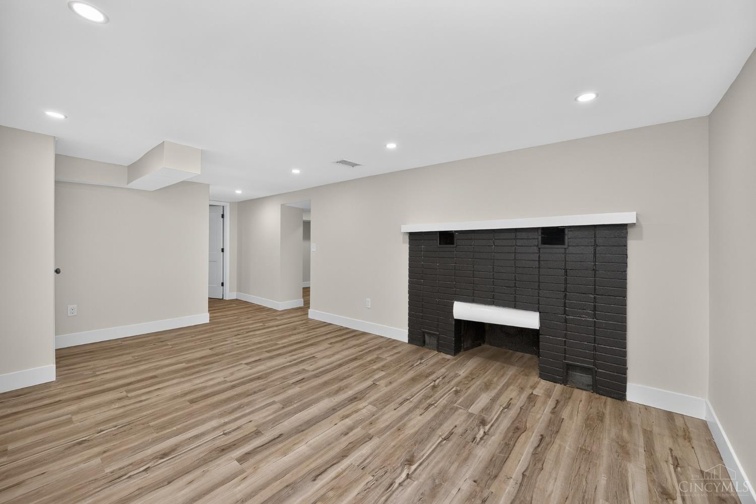 5974 Winnetka Drive Property Photo 41
