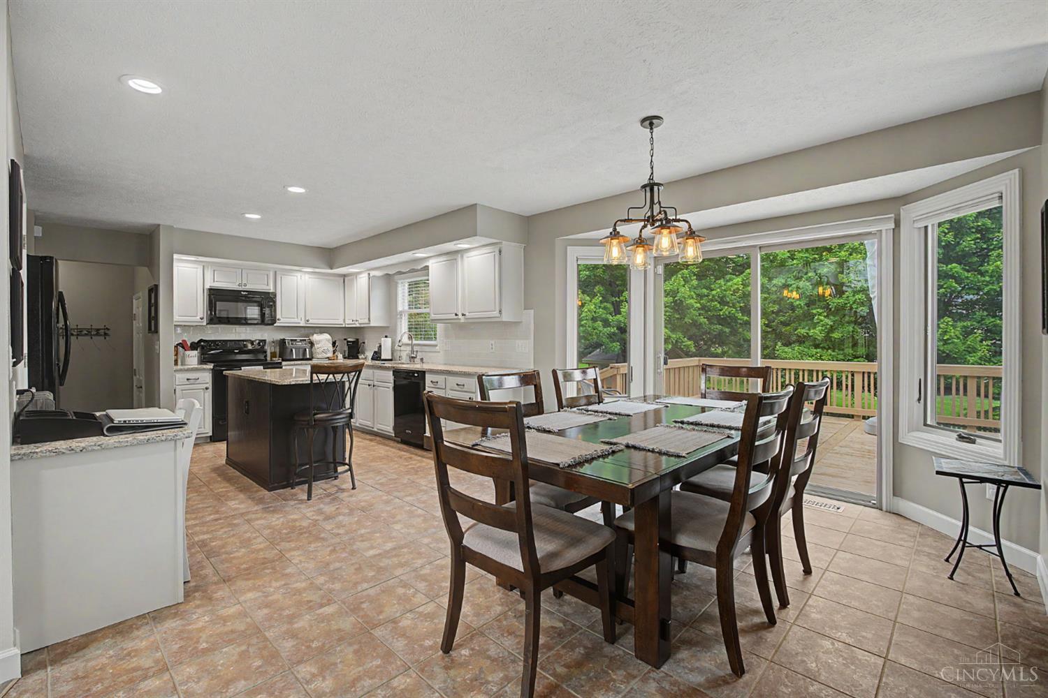 1890640 Property Photo 12