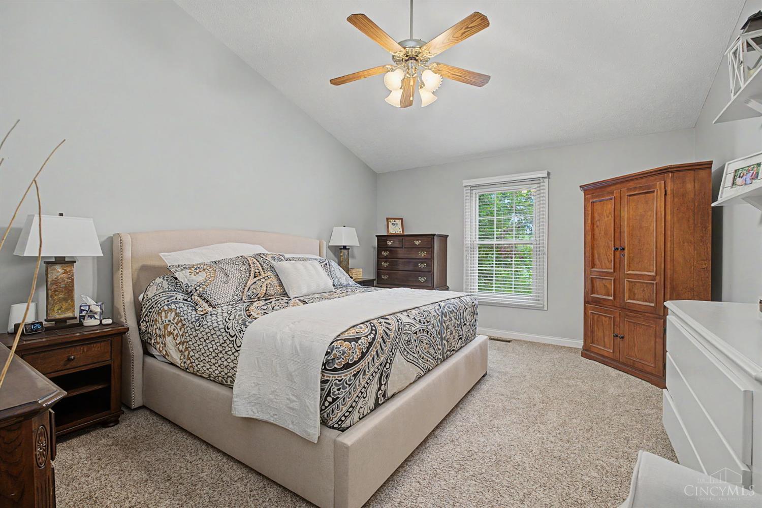 1890640 Property Photo 17