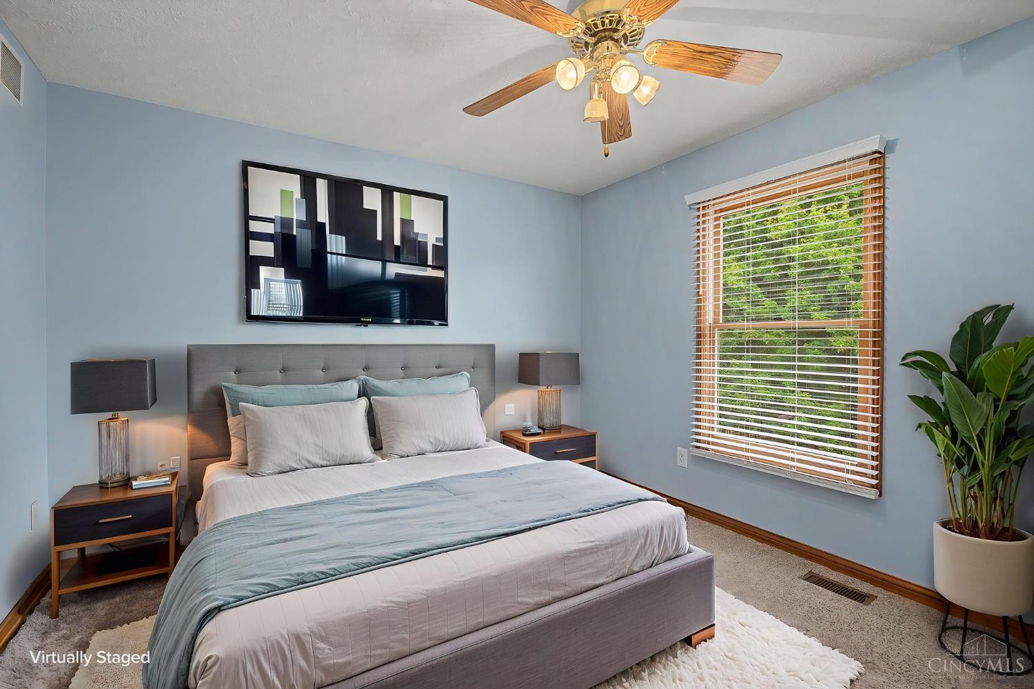 1890640 Property Photo 22
