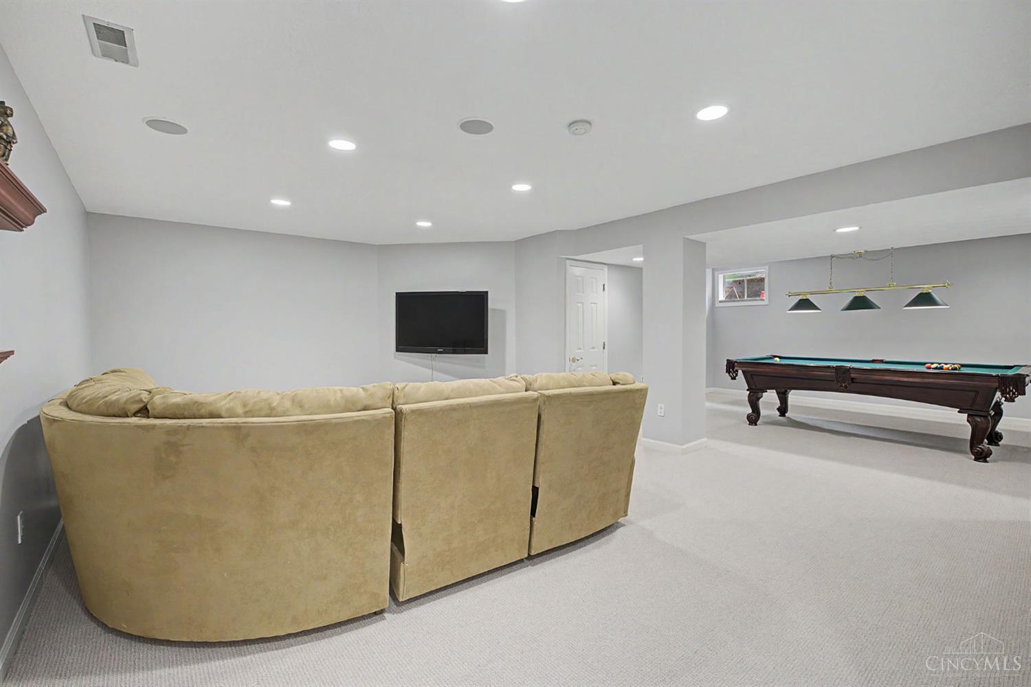 1890640 Property Photo 26