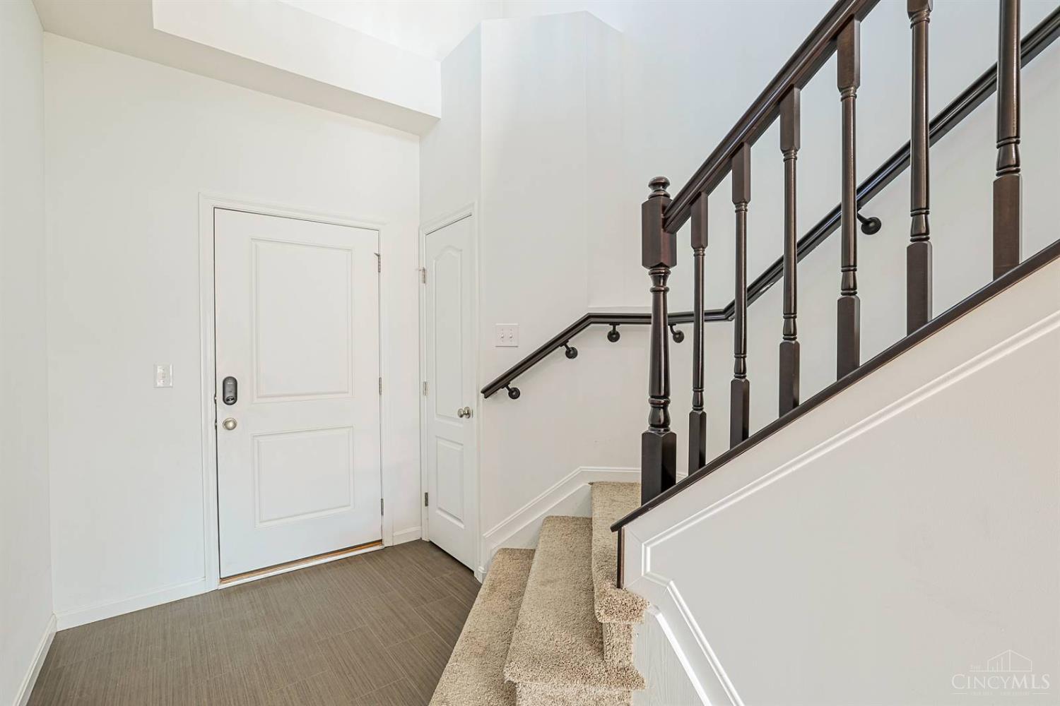 1265 Soaring Way Property Photo 5