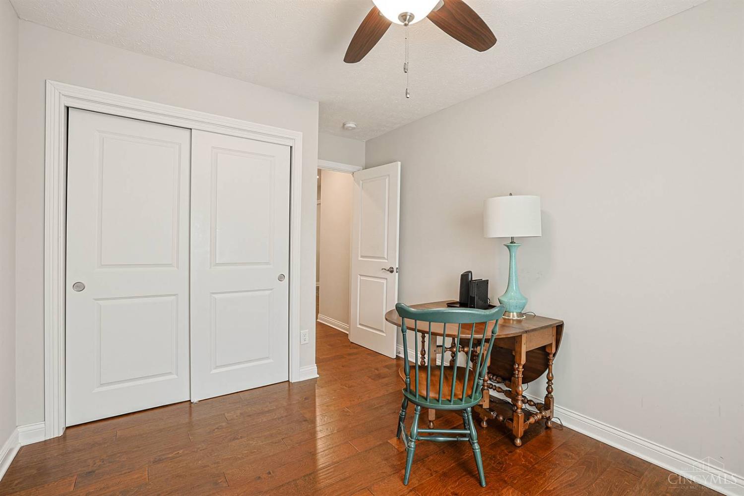 727 Villa Court Property Photo 24